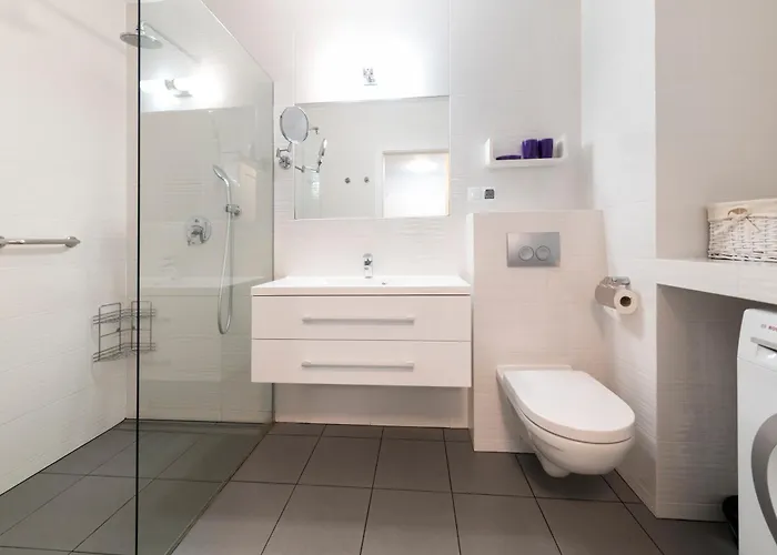 Bursztynowe Z Miejscem Postojowym Gratis *